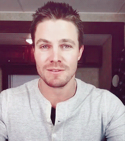 Stephen Amell smiling gif